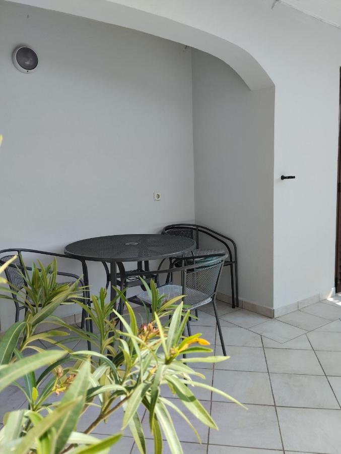 Ruza I Natalija Apartment Karlobag Exterior foto