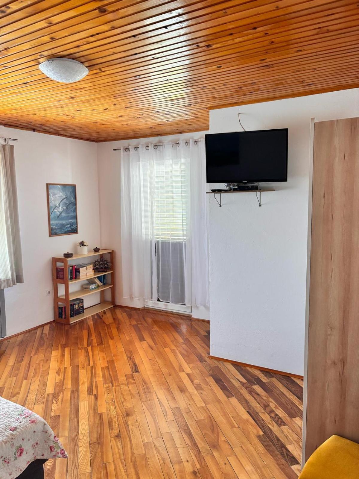 Ruza I Natalija Apartment Karlobag Cameră foto