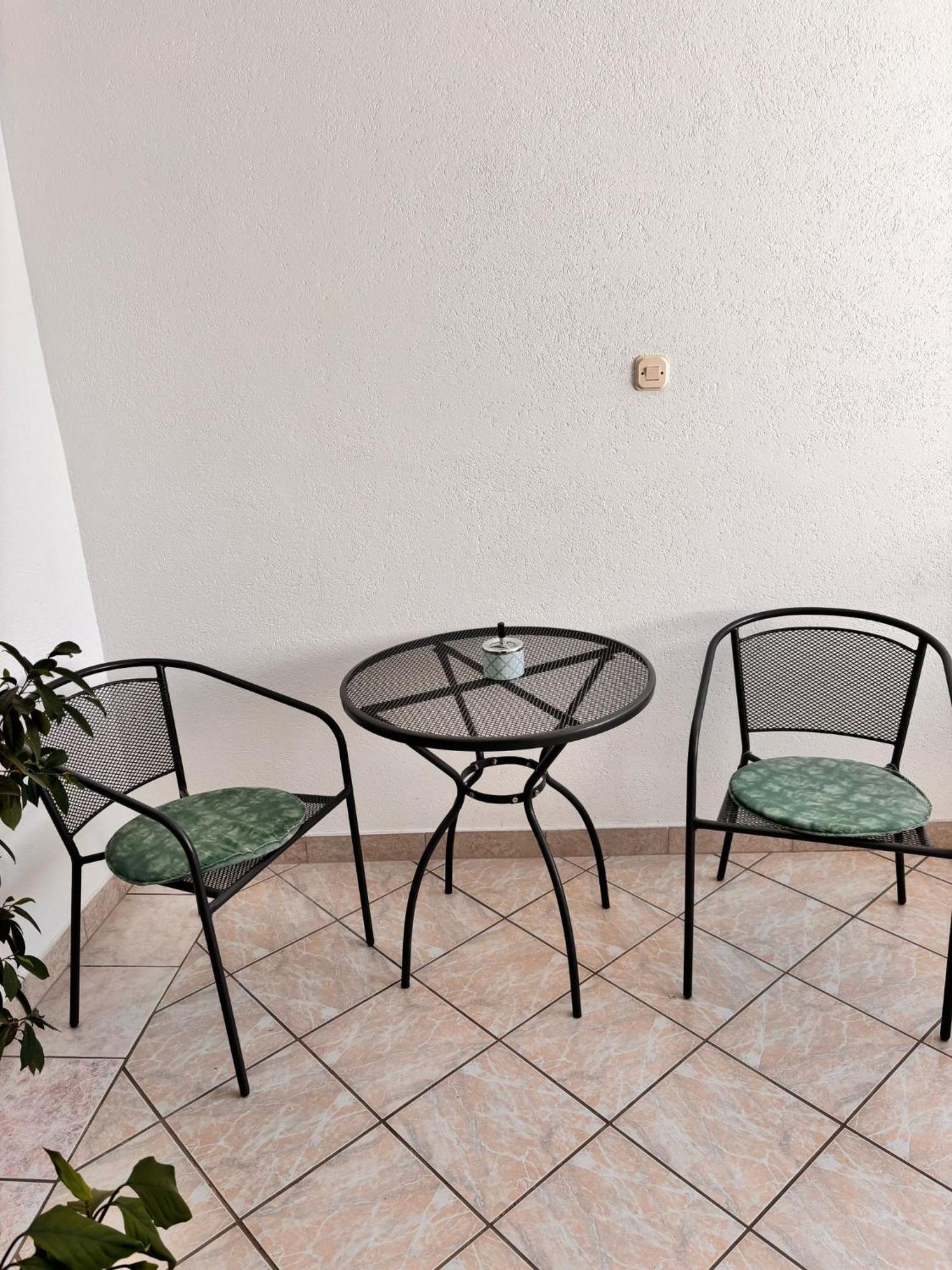 Ruza I Natalija Apartment Karlobag Cameră foto